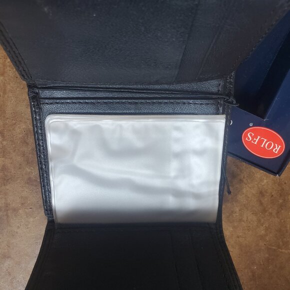 CHRISTIAN LEATHER WALLETS - Picture 6 of 8